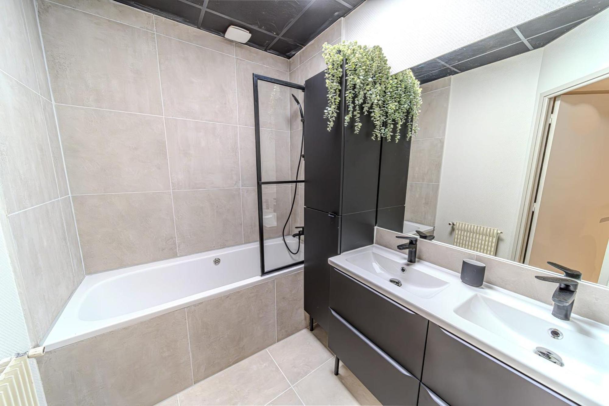 The Grenette Spacious Renovated Apartment 8 People Cordeliers Λυών Εξωτερικό φωτογραφία